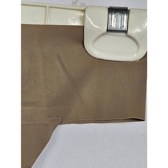 Skims thong panty Nwt - Picture 2 of 7